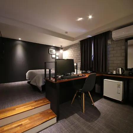 The Last Hotel Nampo Busan Exterior photo